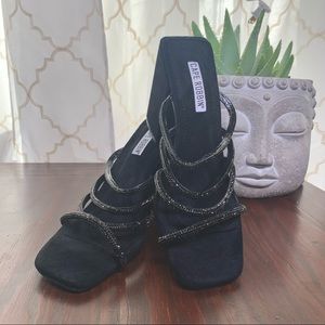 NIB Cape Robbin block heels size 7